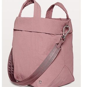 Lululemon On My Level Bag 2.0 19L